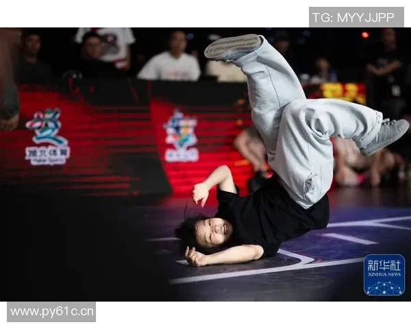 武汉攀岩队在世界街舞大赛中以78分稳居积分榜首位